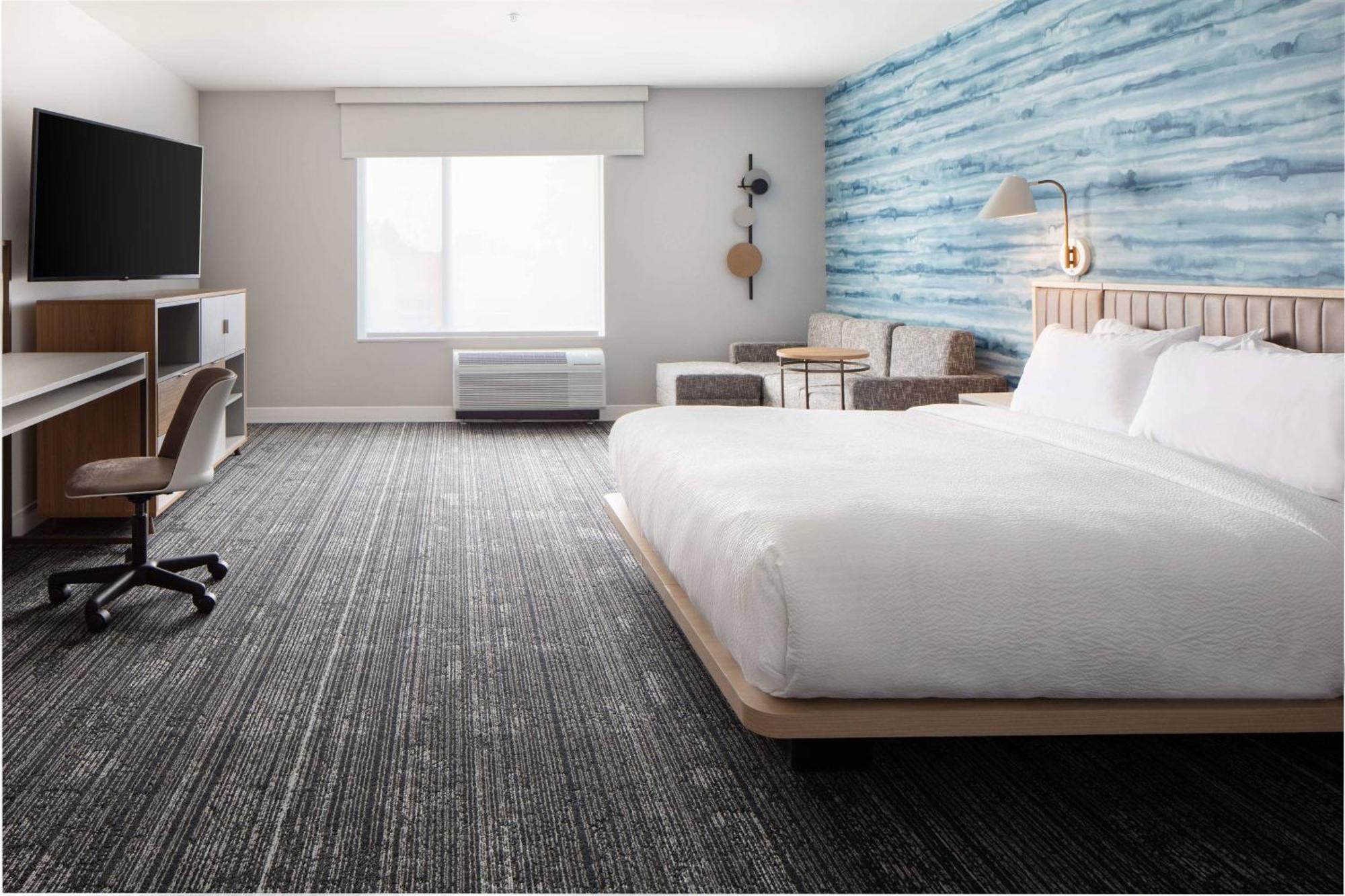 Towneplace Suites By Marriott Milwaukee West Bend Buitenkant foto